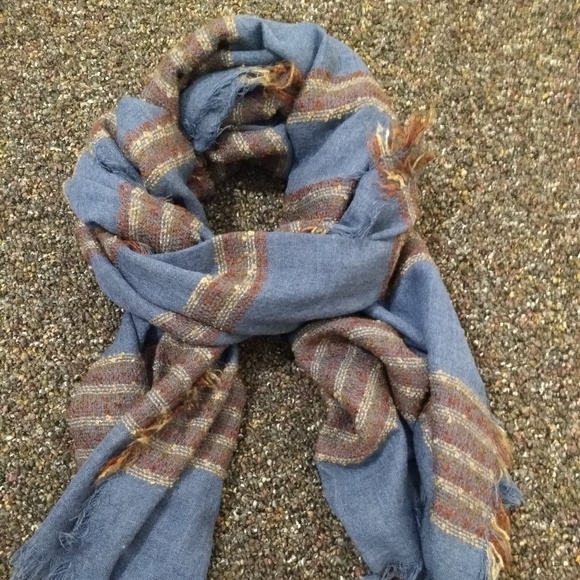 Vince Camuto Accessories - Vince Camuto Scarf